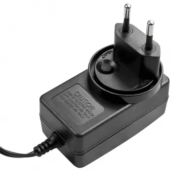 Lindy 5VDC 3A daugiašalių šalių maitinimo šaltinis, 5.5/2.5 mm, 100-240 V, 50/60 Hz, 15 W, 5 V, AC-DC, 3 A
