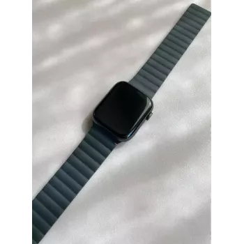 Decoded Silicone Magnetic Traction Strap Lite – juodas silikoninis dirželis Apple Watch