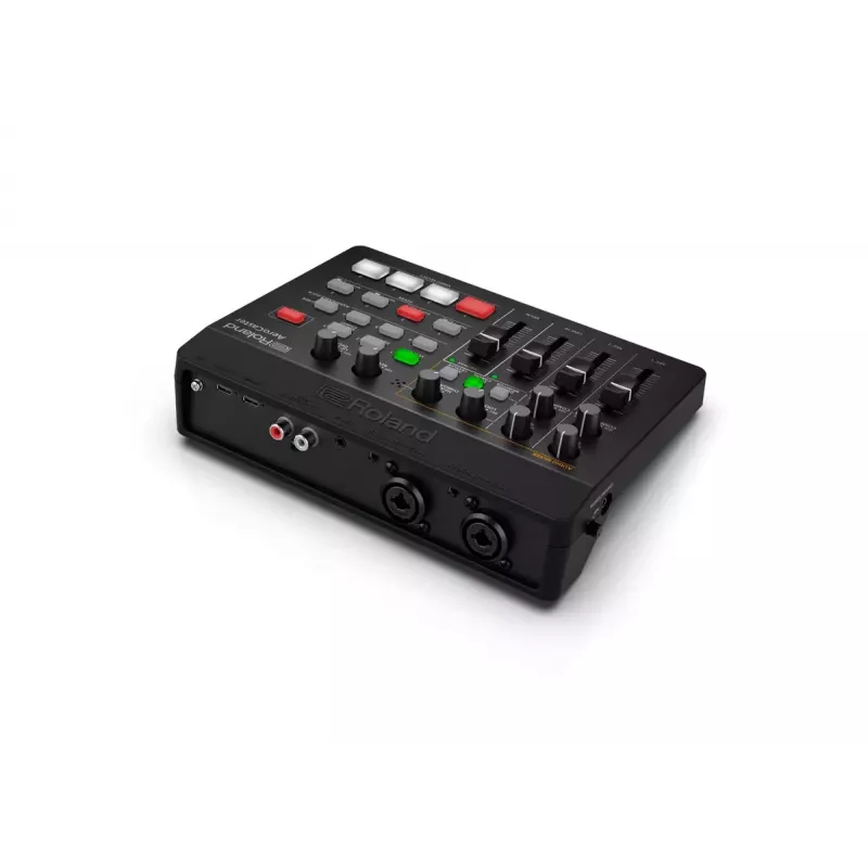 Garso sąsaja Roland AeroCaster Black 24 bit 48 kHz fantominis maitinimas 48 V