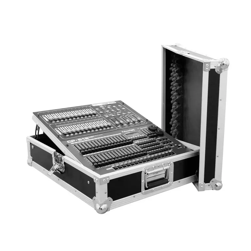 Flight case Roadinger 3011157D juodas sidabrinis