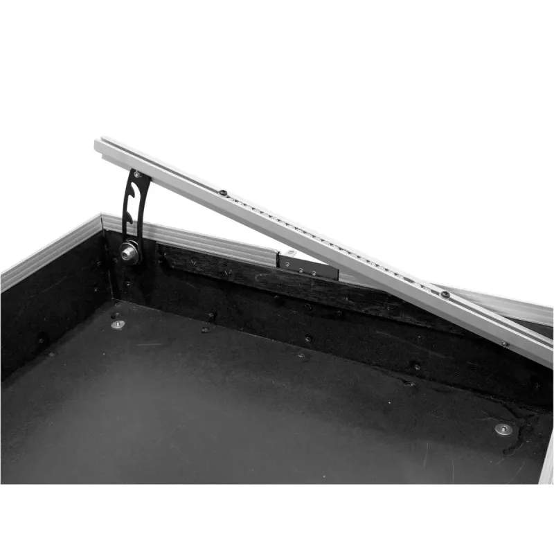 Flight case Roadinger 3011157D juodas sidabrinis