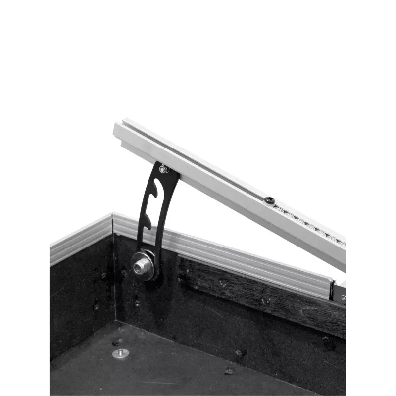Flight case Roadinger 3011157D juodas sidabrinis