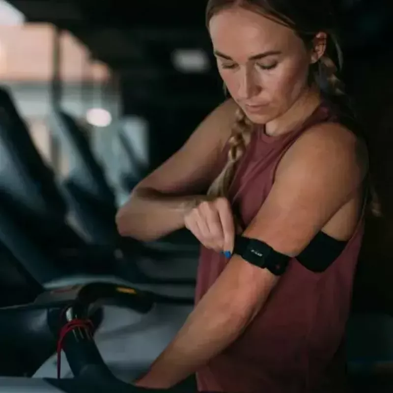 Polar Verity Sense M-XXL juosta rankai, juoda — Polar rankinė juosta Verity Sense jutikliui