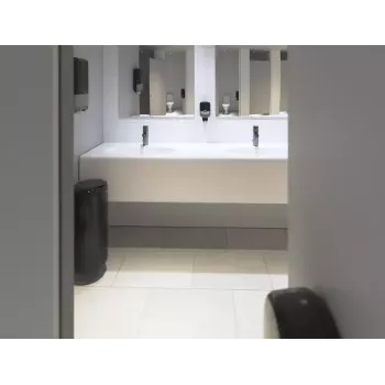 Popierinių rankšluosčių dozatorius Tork 553008 juodas
