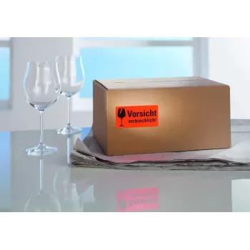 Lipni etiketė Avery 7211 Raudona užapvalintais kampais