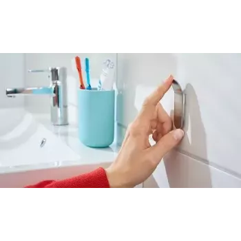 Kabinė rankšluosčiams TESA 57045-00000 Metalinė, vidaus naudojimui, 2 vnt.