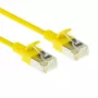 ACT geltonas 1,5 m LSZH U/FTP CAT6A plonas jungiamasis kabelis su apsaugotais RJ45 kištukais