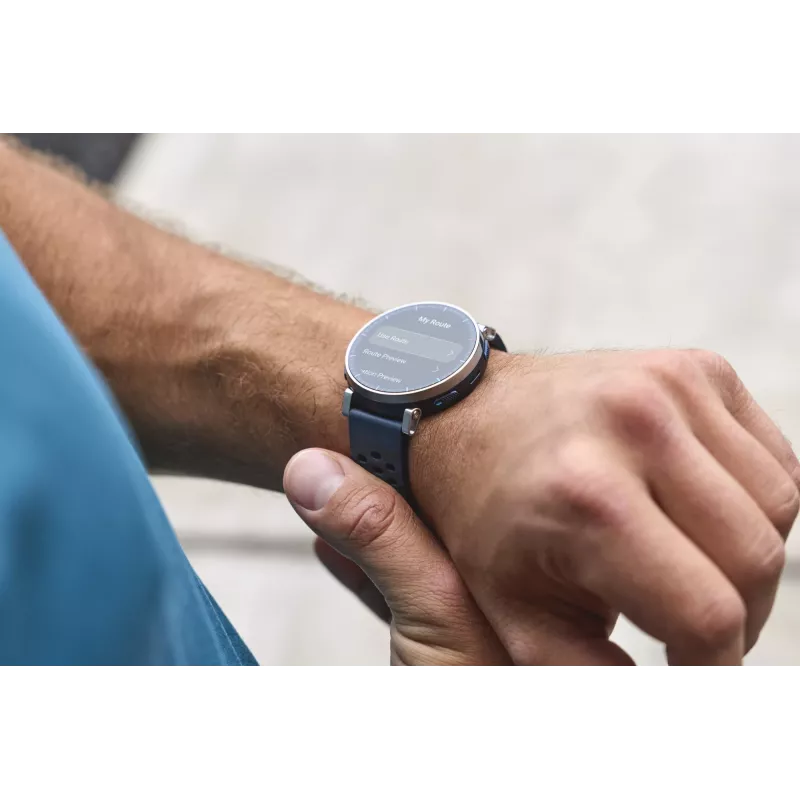 Išmanusis laikrodis Amazfit W2558GL2N — 1,32 colio (3,35 cm) AMOLED 466×466 px, GPS, 365 mAh, silikoninis dirželis (mėlynas)