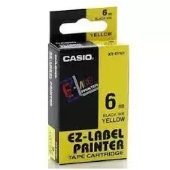 Lipnių etikečių juosta CASIO XR-6YW1 — 6 mm x 8 m, juodas tekstas geltoname fone, juoda kasetė