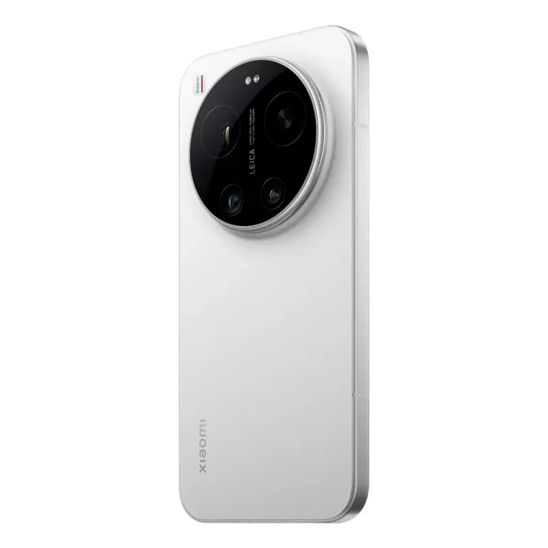 Išmanusis telefonas Xiaomi 17 Ultra — 6,9 colio (17,5 cm) 2656×1220, Snapdragon 8 Elite Gen 5, 16 GB RAM, 512 GB, 6000 mAh, Baltas