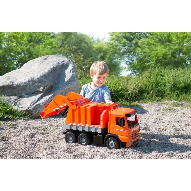 Didelis oranžinis sunkvežimis Lena GIGA TRUCKS