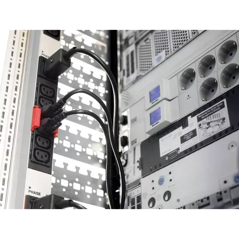 Bachmann Zero U-Space IT PDU Basic elektros paskirstymo blokas, 48 lizdai C13, 400 V, 3 m