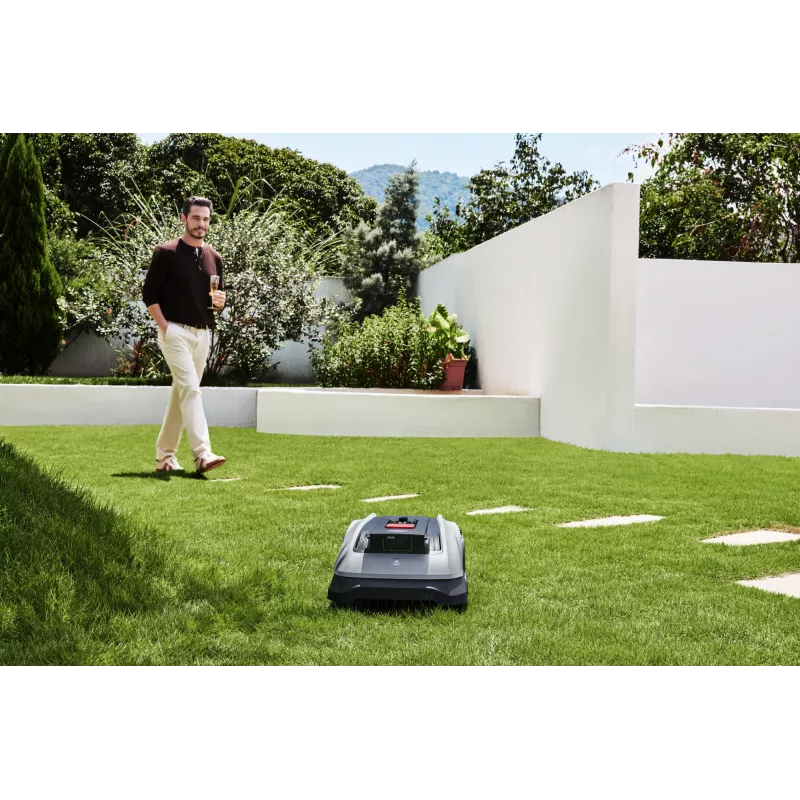 Robotinė vejapjovė Ecovacs GOAT O600 RTK EU, juoda, pilka