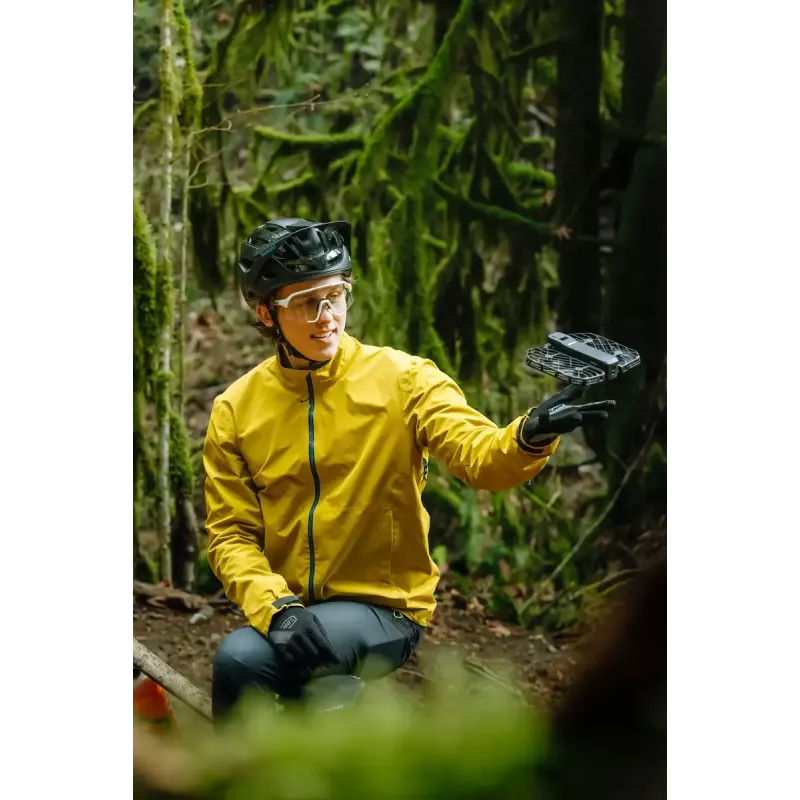 Mini dronas HOVERAir X1 Pro — 4 rotoriai, 12 MP kamera, 4K vaizdo įrašas, 1000 m nuotolis, 1920 mAh baterija, 32 GB vidinė atmintis, Juoda