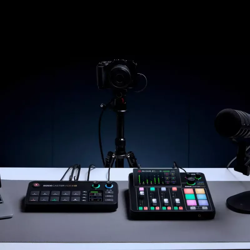 Kelių kanalų podcast'ų ir tiesioginių transliacijų gamybos pultas Rode RodeCaster Video S RCVS-E — jutiklinis ekranas, Wi‑Fi, Bluetooth 5.3, 5x USB-C, 3x HDMI įėjimas, 1x HDMI išėjimas, microSD