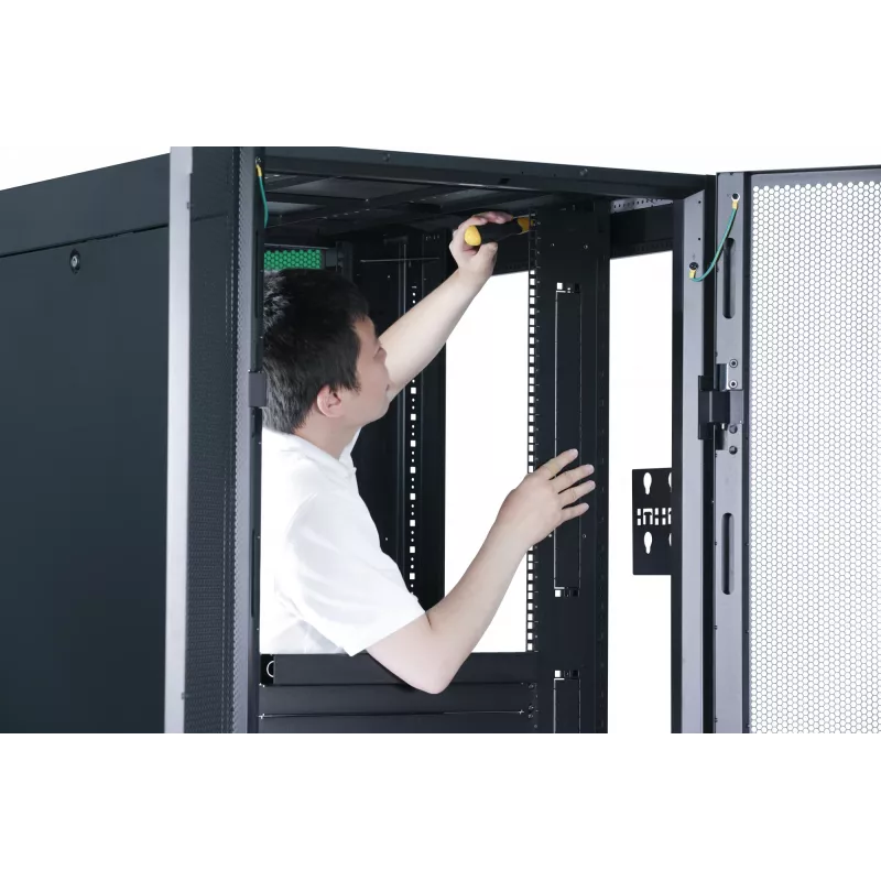 APC Easy Rack ER6282 42U stelažas, juodas, su stogu, ratukais, kojelėmis, 4 laikikliais ir šoninėmis plokštėmis, be dugno, 1991x600x800 mm