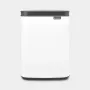 Brabantia Bo šiukšlių dėžė 4 l stačiakampė plieninė juoda balta