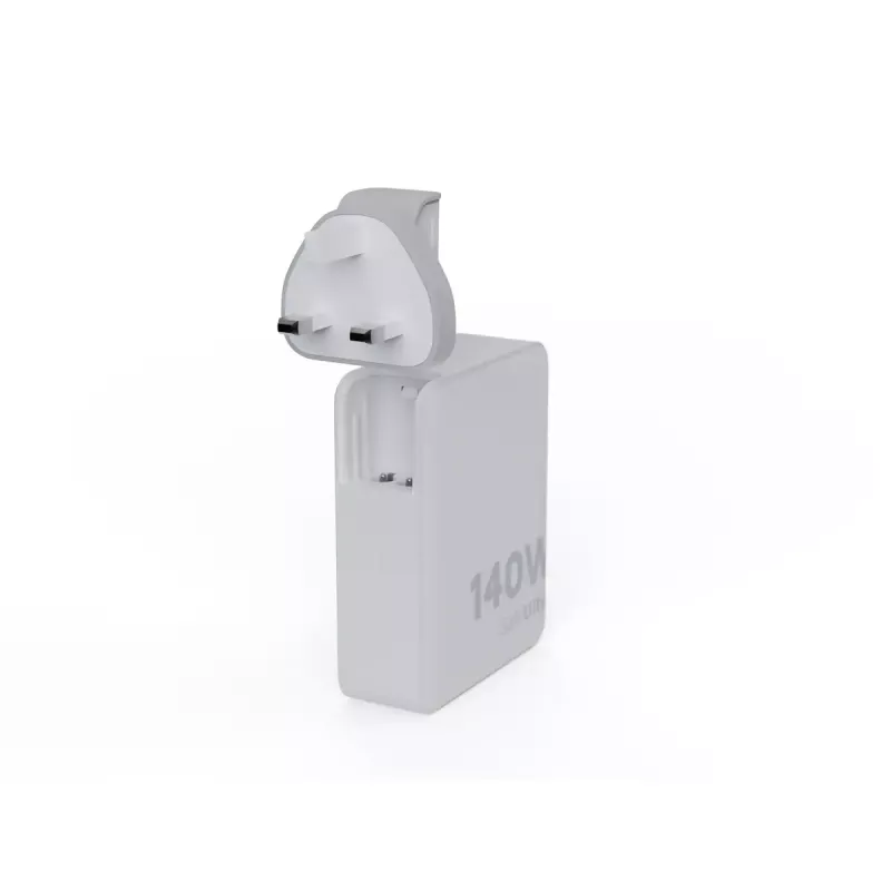 Nešiojamas 140W GaN kelioninis įkroviklis Xtorm XVC2140 su 3× USB-C PD prievadais ir 2 m USB-C laidu, baltas