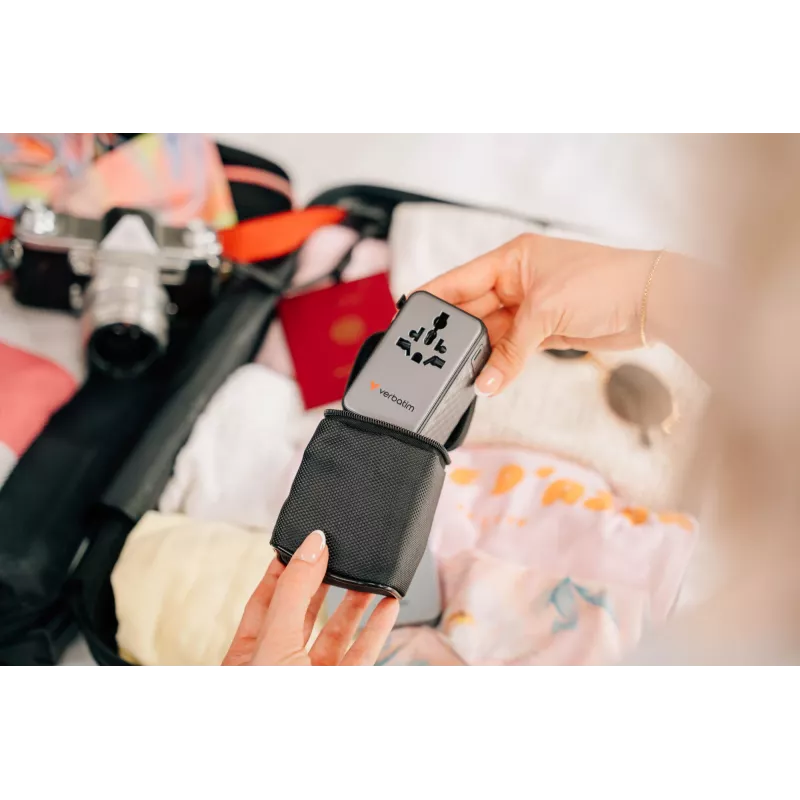 Verbatim Charge 'n' Travel 170W Universalus kelioninis adapteris juodas