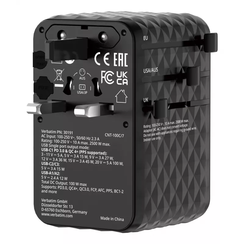 Verbatim Charge 'n' Travel 100W Universalus kelioninis adapteris su įtraukiamu kabeliu Juodas