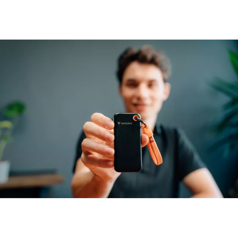 Verbatim Pocket SSD USB 3.2 Gen 2 1TB juodai oranžinis, 1 TB, USB Type-C, 3.2 Gen 2 (3.1 Gen 2), 1000 MB/s, 10 Gbit/s, juoda, oranžinė