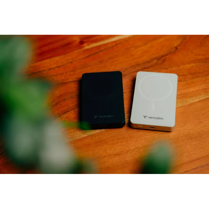 Verbatim Charge 'n' Go Essentials belaidis magnetinis maitinimo blokas 10000 mAh juodas