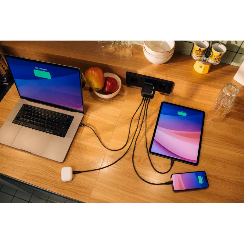 Verbatim Mini GaN Įkroviklis 100W 4 Prievadai US Kištukas su EU ir UK Adapteriais