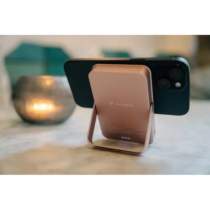 Verbatim Charge 'n' Go belaidis magnetinis maitinimo bankas su stovu - 10000 mAh Juoda