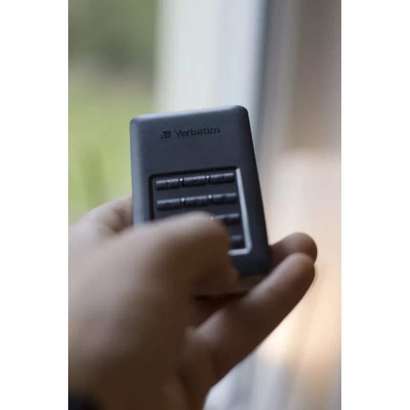 Verbatim Store 'n' Go nešiojamasis SSD su klaviatūra 256GB, juodas/sidabrinis