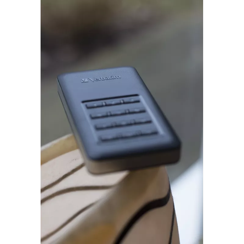 Verbatim Store 'n' Go nešiojamasis SSD su klaviatūra 256GB, juodas/sidabrinis