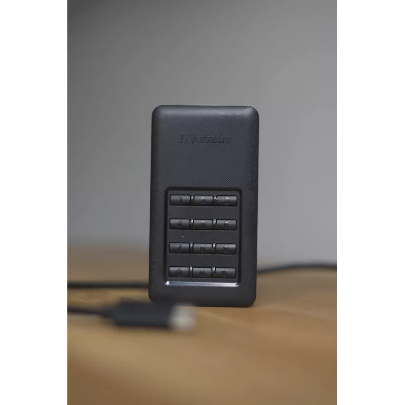 Verbatim Store 'n' Go nešiojamasis SSD su klaviatūra 256GB, juodas/sidabrinis