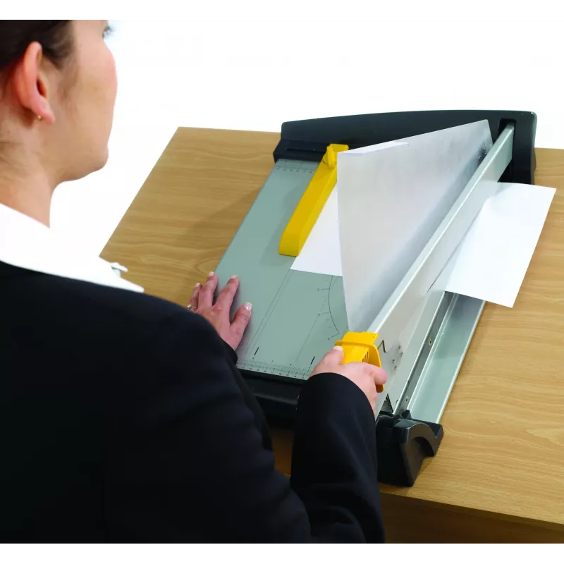 Popieriaus pjaustytuvas Fellowes Plasma A3/180 – pjovimo ilgis 46 cm, talpa 40 lapų, grafitas/sidabras/gelsva