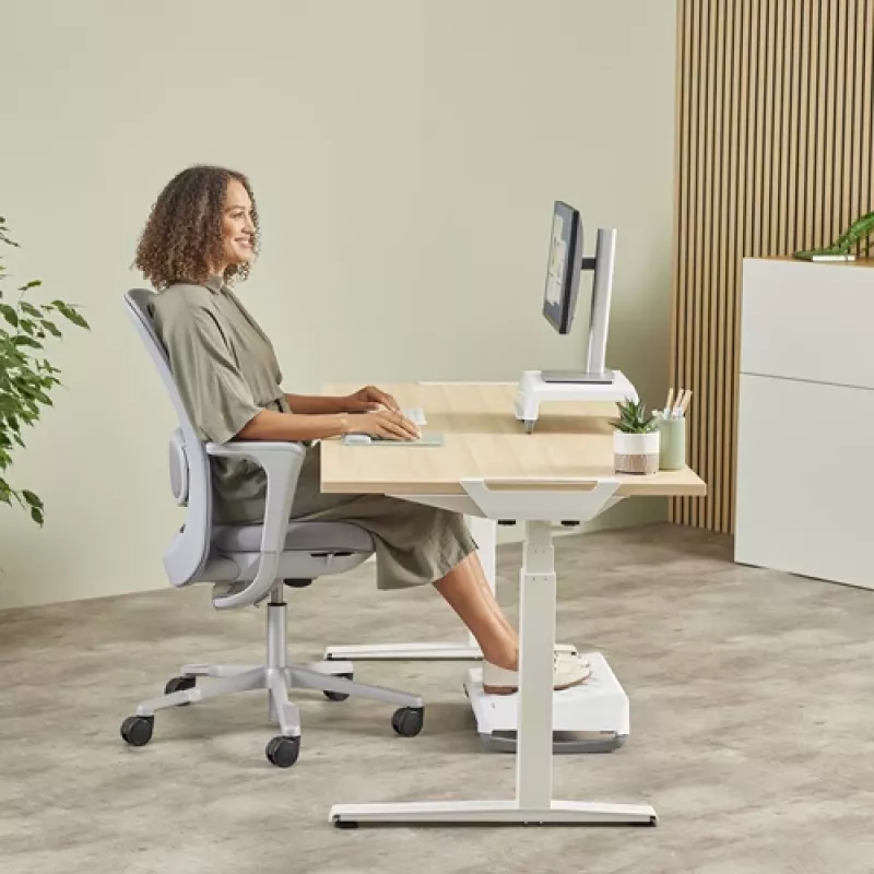 Fellowes riešo atrama Breyta Compact klaviatūrai su antibakterine apsauga, šalavijų spalva