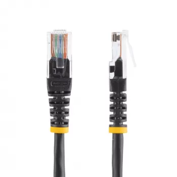 StarTech.com Cat5e kištukinis kabelis su lieformais RJ45 jungtimis - 15 m - Juoda