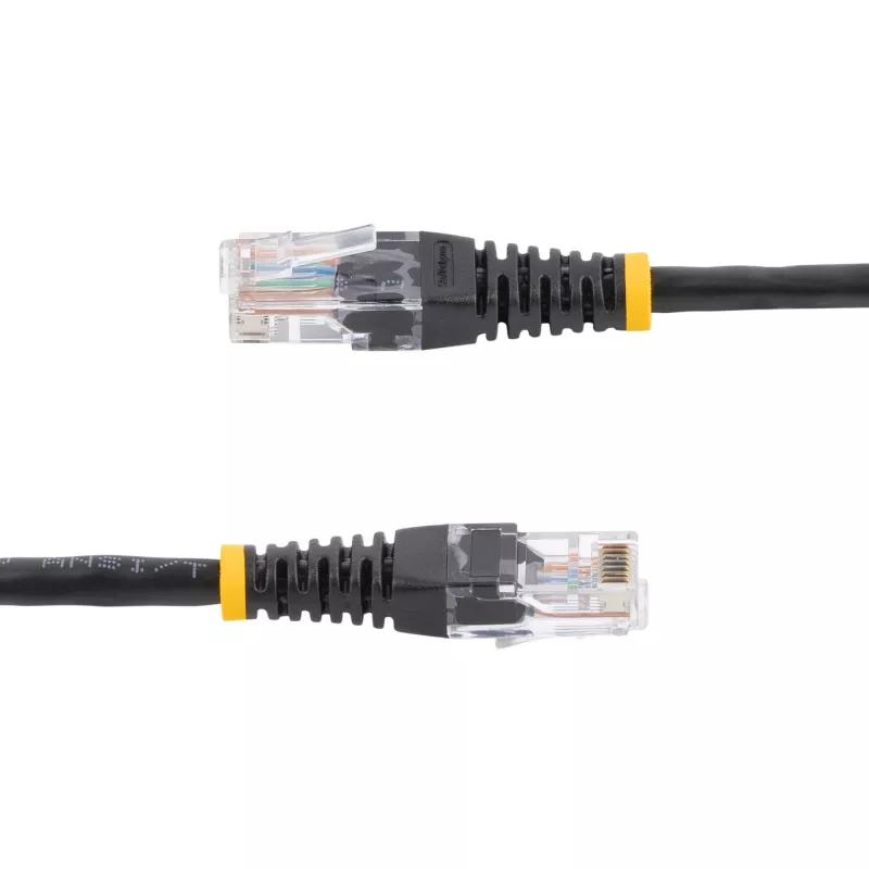 StarTech.com Cat5e kištukinis kabelis su lieformais RJ45 jungtimis - 15 m - Juoda