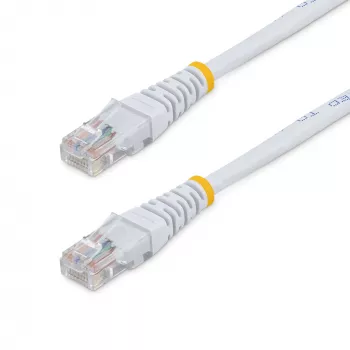 StarTech.com 15 m baltas Cat5e UTP RJ45 pataisinis kabelis