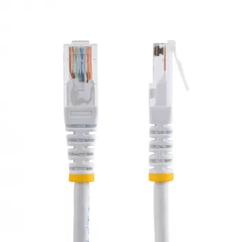 StarTech.com 15 m baltas Cat5e UTP RJ45 pataisinis kabelis