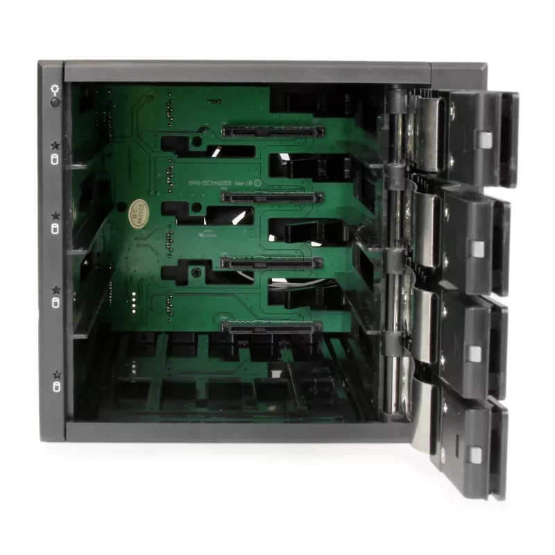 StarTech.com 4 lizdų aliumininis karštai keičiamas krepšelis be padėklų SAS II/SATA III - 6 Gbps HDD