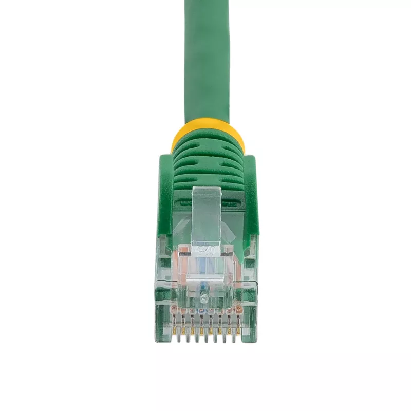 StarTech.com Cat5e eterneto jungiamasis kabelis su apsaugotais RJ45 kištukais - 0,5 m, žalias