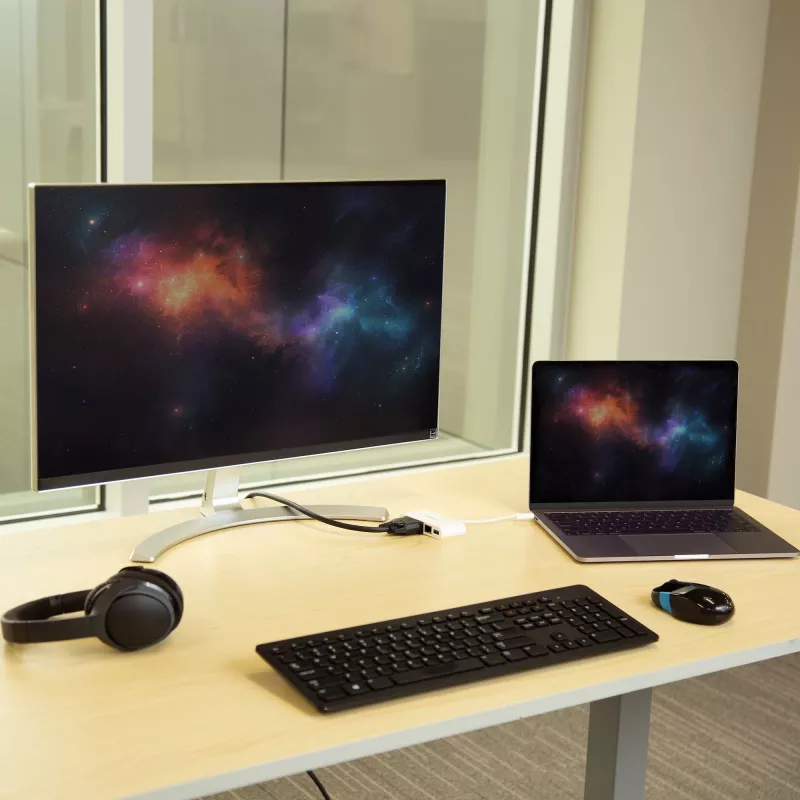 StarTech.com USB-C kelių prievadų adapteris – USB-C į DVI-D vaizdo adapteris su 60 W maitinimo perdavimo įkrovimu, GbE, USB-A – nešiojamas USB Type-C / Thunderbolt 3 mini dokas