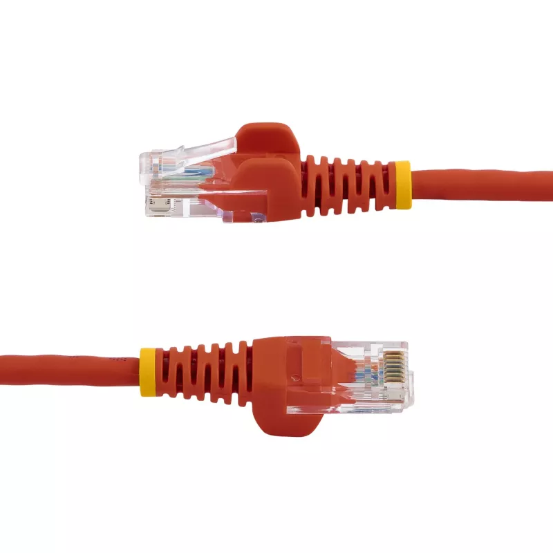 StarTech.com Cat5e Ethernet Patch Cable su Snagless RJ45 jungtimis - 10 m, Raudona
