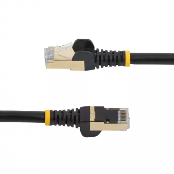 StarTech.com 0,50 m CAT6a Ethernet kabelis – 10 Gigabit ekranuotas RJ45 100W PoE jungiamasis laidas – 10GbE STP tinklo kabelis su įtempimo mažinimu – juodas, individualiai išbandytas / laidų UL sertifikuotas / TIA