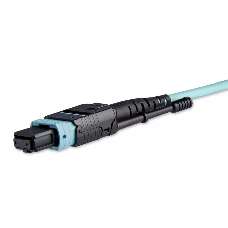 StarTech.com 10m MTP(F)/PC į 4x LC/PC Duplex Breakout OM3 daugiamodis šviesolaidinis kabelis, OFNP plenum, 40G tinklams, maži įterpimo nuostoliai