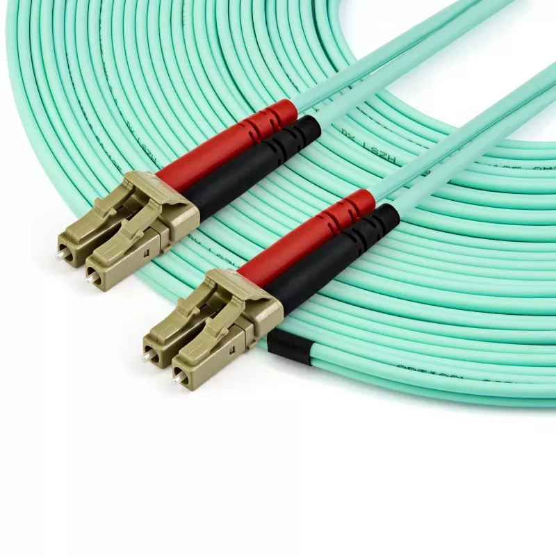 StarTech.com 15m LC/UPC į LC/UPC OM3 daugiamodis šviesolaidinis kabelis, pilnas dupleksas 50/125µm, 100G, maži nuostoliai, LSZH