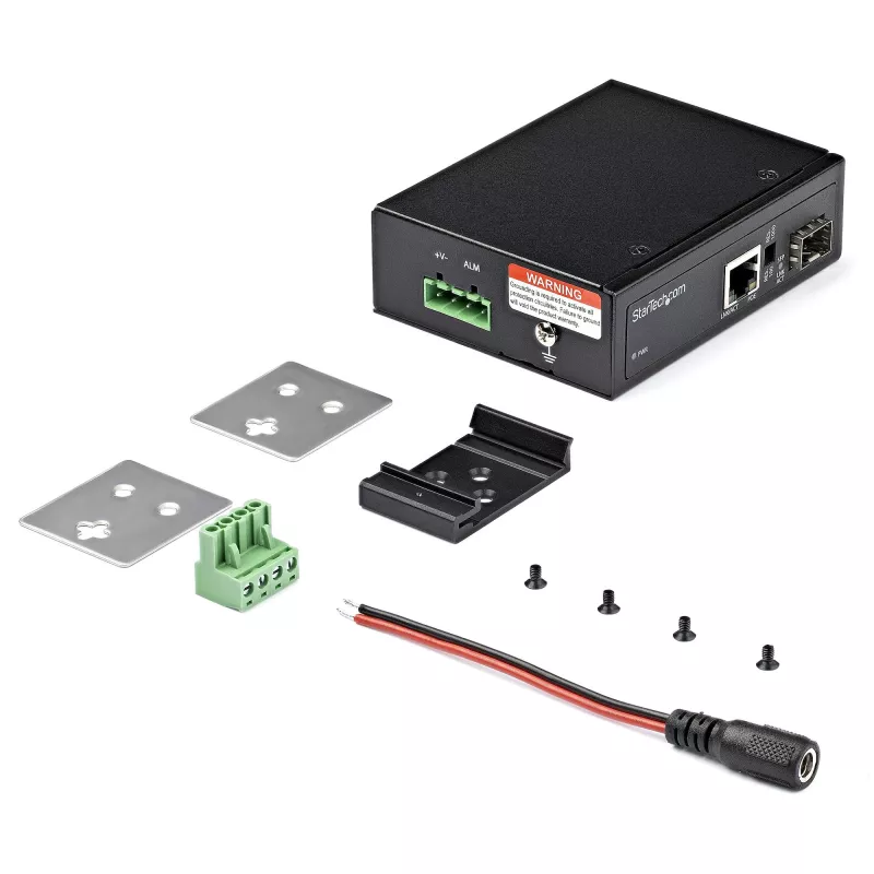StarTech.com PoE+ pramoninis šviesolaidžio į Ethernet keitiklis 60W – SFP į RJ45 – vienmodis/daugiamodis šviesolaidis į varinį Gigabit Ethernet – kompaktiškas dydis – IP30 / -40 iki +75°C
