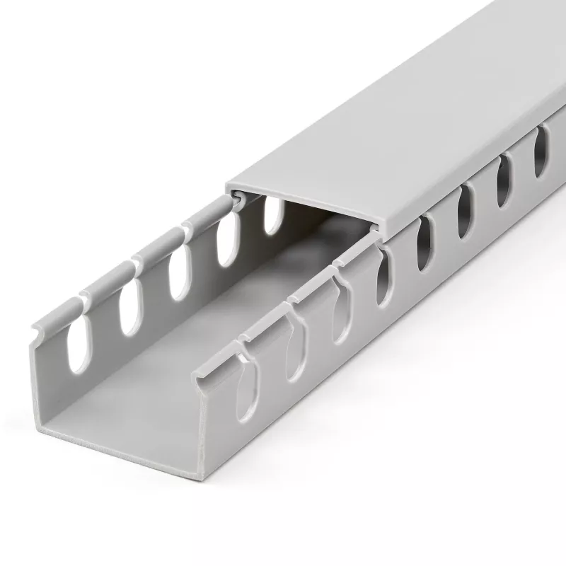 StarTech.com Lango kabelių kanalas su dangteliu, 38 mm x 25 mm, 2 m, PVC, 20 laidų