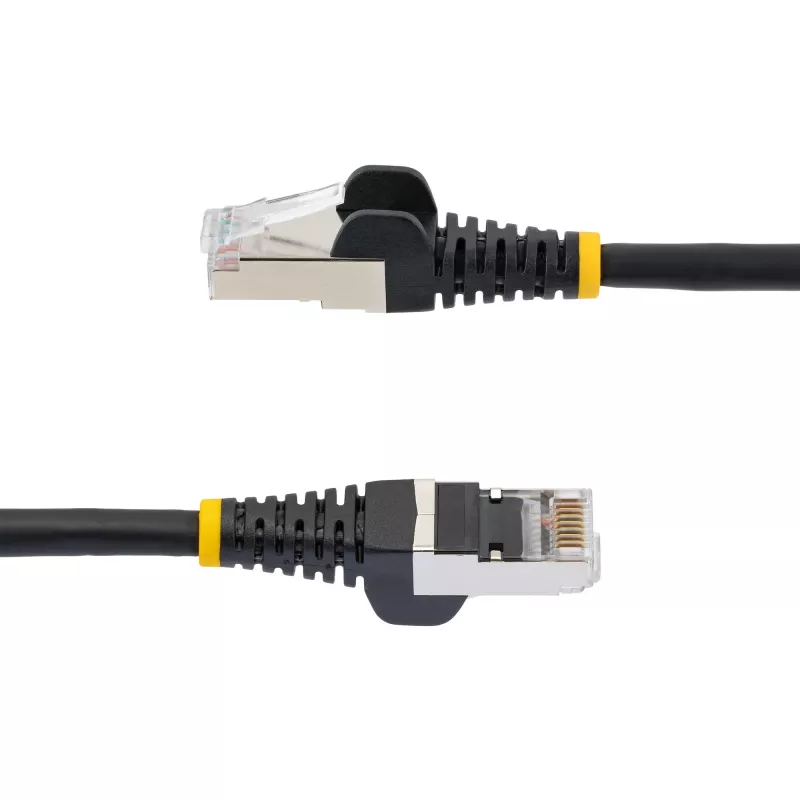 StarTech.com 7,5 m CAT6a eterneto kabelis - juodas - mažai dūmų, be halogenų (LSZH) - 10GbE 500MHz 100W PoE++ - užkabinami RJ-45 su įtempimo mažinimo elementais - S/FTP tinklo jungiamasis kabelis