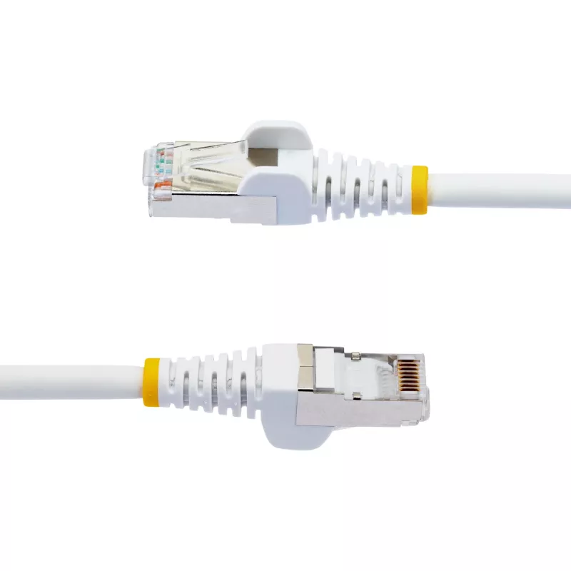 StarTech.com 10 m CAT6a eterneto kabelis - baltas - mažai dūmų, nulio halogeno (LSZH) - 10GbE 500MHz 100W PoE++ su užkabinimo apsauga ir įtempimo mažinimu RJ-45 S/FTP tinklo jungiamasis laidas