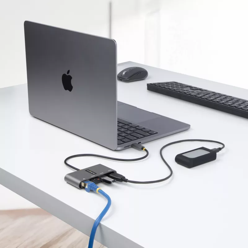 StarTech.com 3 prievadų USB-C centras su Ethernet - 3x USB-A - Gigabit Ethernet - USB 3.0 5Gbps - maitinamas iš magistralės - 30 cm ilgio USB-C laidas - nešiojamas USB-C į USB-A centras