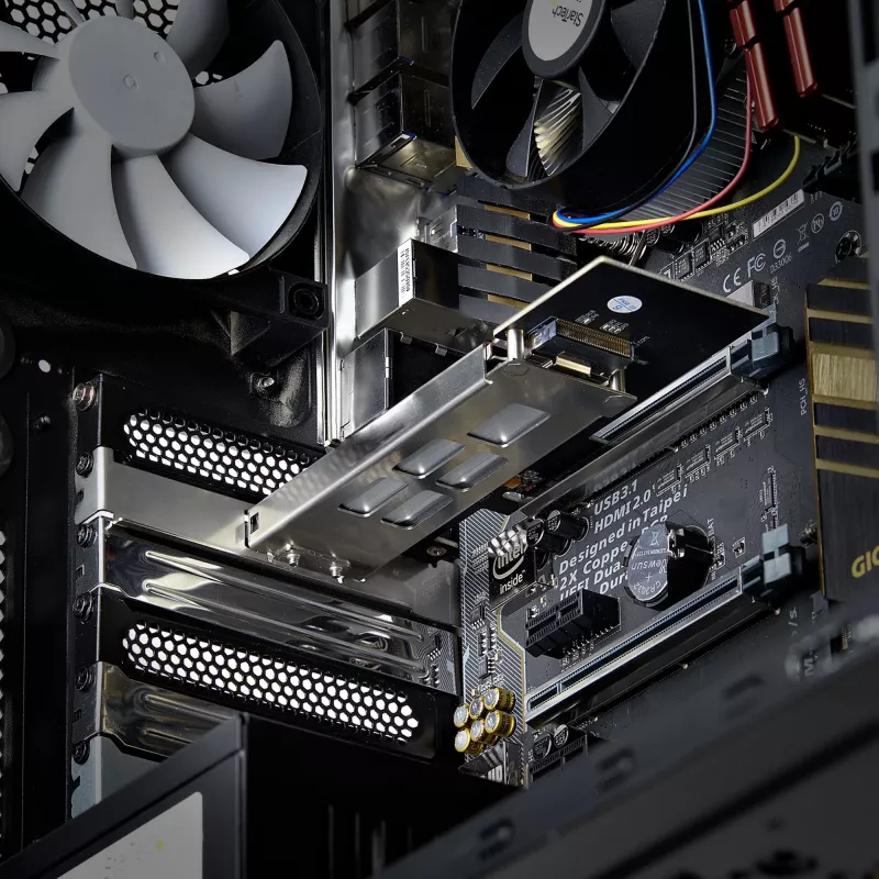 StarTech.com M.2 NVMe SSD į PCIe x4 mobilus dėklas / galinė plokštė su išimamu padėklu, PCI Express lizdui, be įrankių montavimas, PCIe 4.0/3.0 karštas keitimas, užraktas su 2 raktais